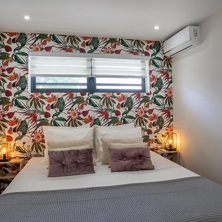 Indigo Apartments & Suites - 'Adults Only' Ян-Тил Экстерьер фото