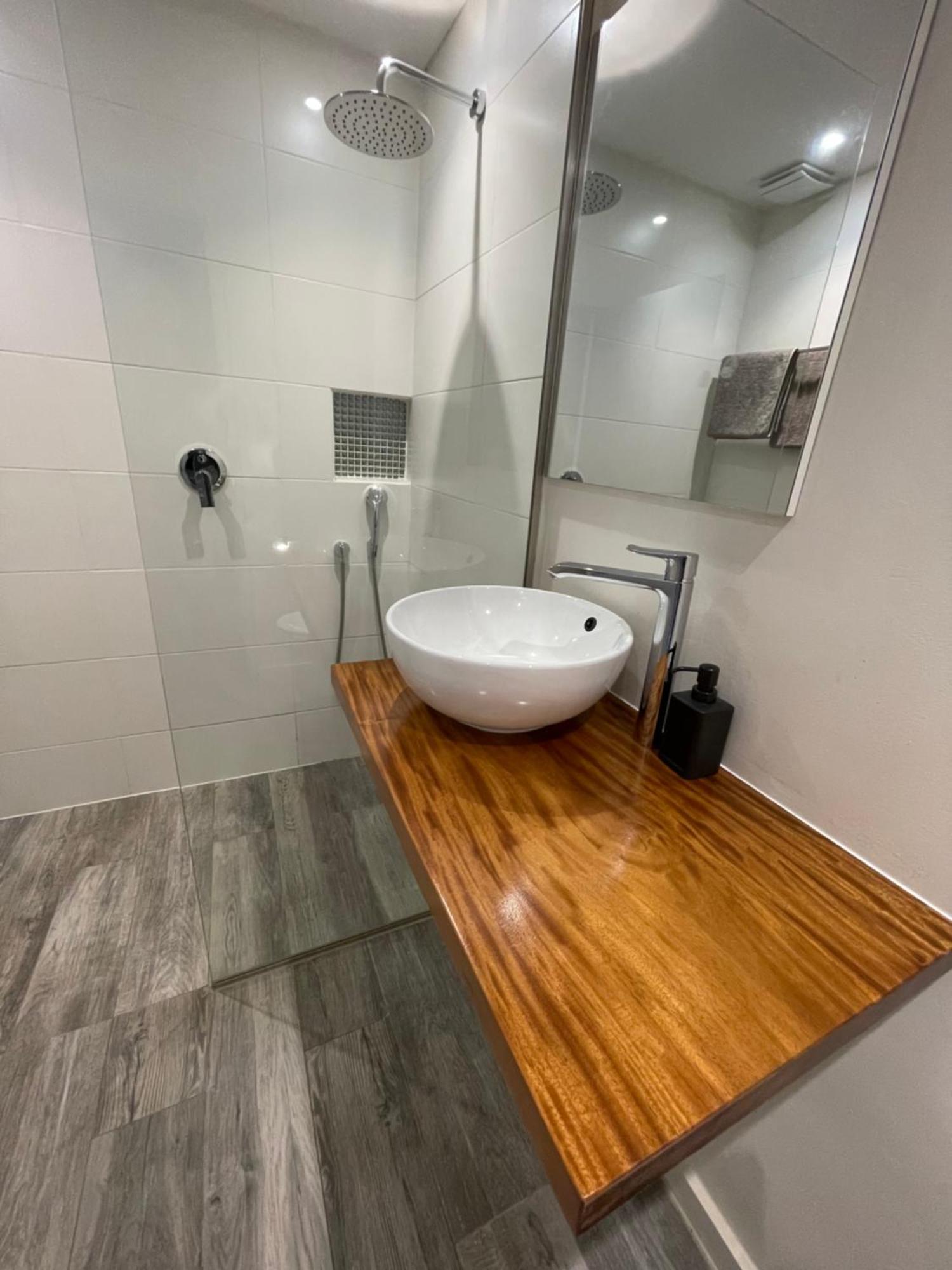 Indigo Apartments & Suites - 'Adults Only' Ян-Тил Экстерьер фото